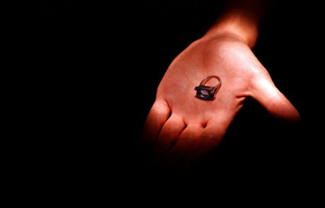 Desert Inn – ph. © Laura Arlotti – dancer: Matteo Timo we want miles in a silent way - ph © Daniele Casadio - Dancer: Carolina Amoretti